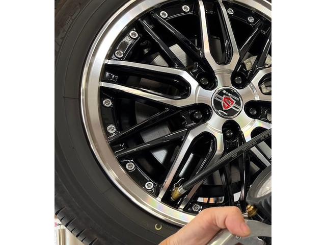 トヨタ　ヴォクシー　ＺＷＲ９０Ｗ　エンジンオイル交換　室内清掃　新潟市中央区　パレスオート