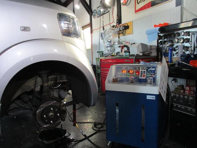 N-BOX　CVTフルード交換　トルコン太郎圧送式交換