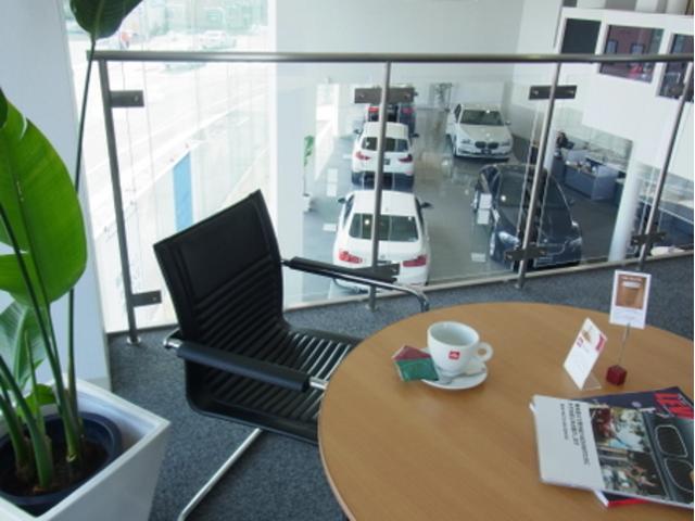 Ｎｉｉｇａｔａ　ＢＭＷ　ＢＭＷ　Ｐｒｅｍｉｕｍ　Ｓｅｌｅｃｔｉｏｎ新潟