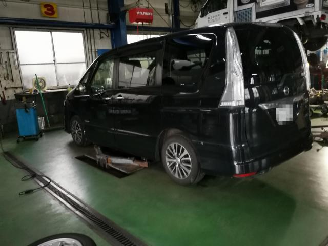 日産　セレナ　車検