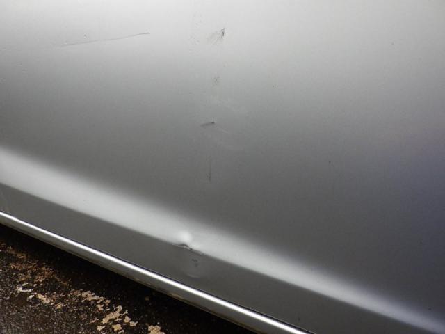 ホンダ　フィット　ドアのキズ・へこみ直し　上越市アイビーオート