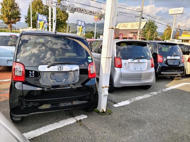 レイアウトを行いました。
【愛媛県 松山市 東温市でのタイヤ交換・パーツ取付。車検・整備の事なら (株)シンユウ 松山支店 へお問合わせ下さい!!】