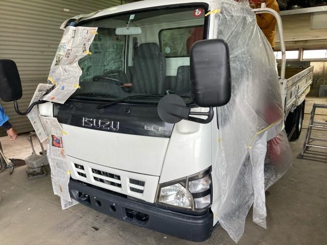 いすゞエルフ　板金修理