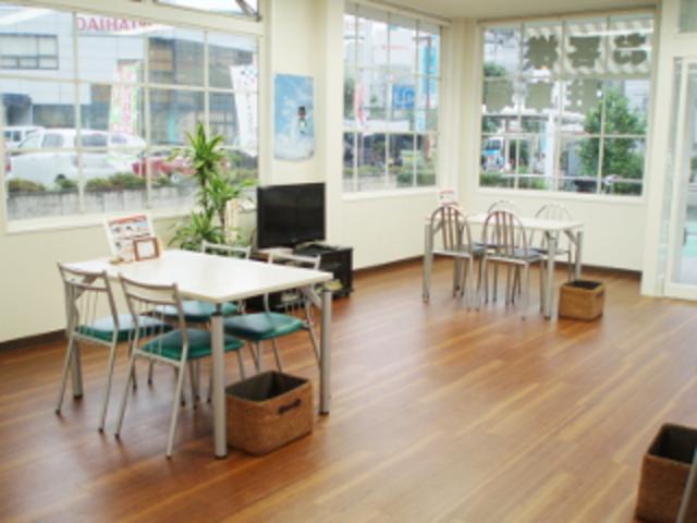 愛媛ダイハツ販売(株) U-CAR松山(4枚目)