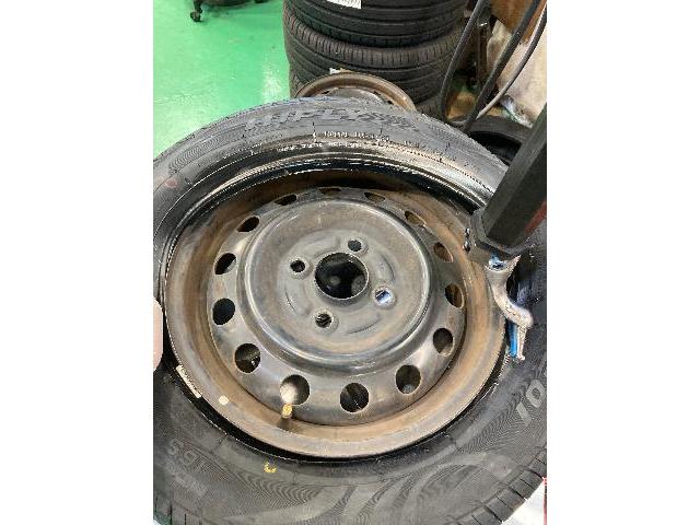 三菱　トッポ　タイヤ交換　徳島県徳島市川内町でのタイヤ交換、板金塗装、車検、整備の事ならシンユウ徳島本店へお問い合わせ下さい！
