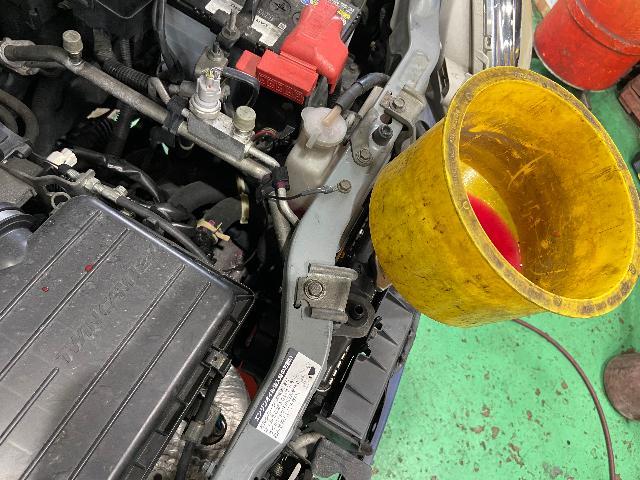 ミラジーノの電動ファン交換！
徳島県徳島市川内町でのタイヤ交換、板金塗装、車検、整備の事ならシンユウ徳島本店へお問い合わせ下さい！