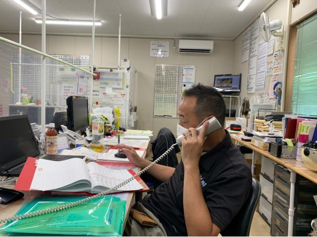 社員同士でもしっかり感染対策をしています【徳島県 徳島市 川内町でのタイヤ交換・車検・整備のことなら シンユウ 徳島本店 へお問い合わせください！！】