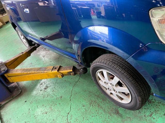 bBの車検です。
徳島県徳島市川内町でのタイヤ交換、板金塗装、車検、整備の事ならシンユウ徳島本店へお問い合わせ下さい！