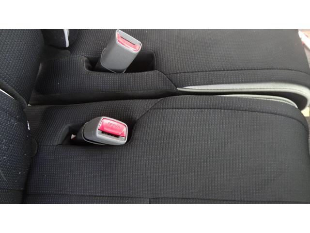 DAIHATSU　ムーヴコンテ　内装クリーニング作業
徳島県徳島市川内町でのタイヤ交換・鈑金塗装・車検・整備の事ならシンユウ徳島本店へお問い合わせ下さい！
