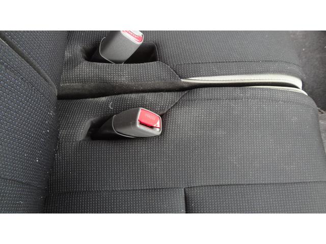 DAIHATSU　ムーヴコンテ　内装クリーニング作業
徳島県徳島市川内町でのタイヤ交換・鈑金塗装・車検・整備の事ならシンユウ徳島本店へお問い合わせ下さい！
