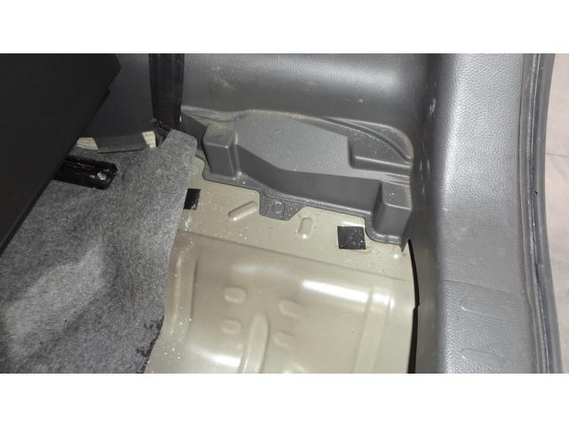 NISSAN モコ 内装クリーニング作業