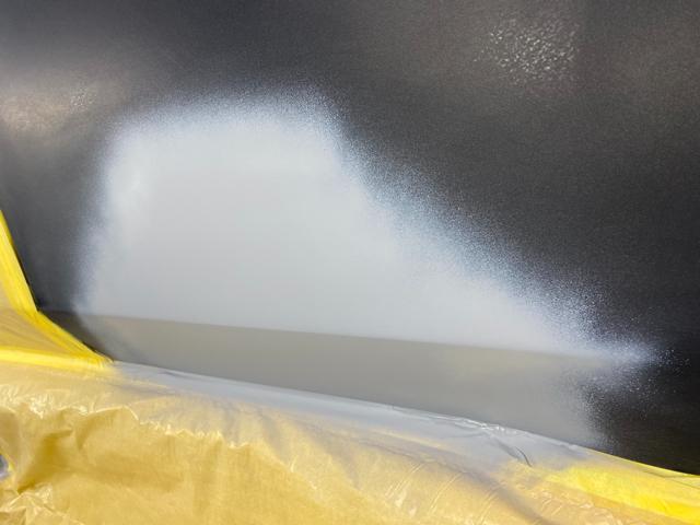 トヨタ　bB  リアドア　塗装