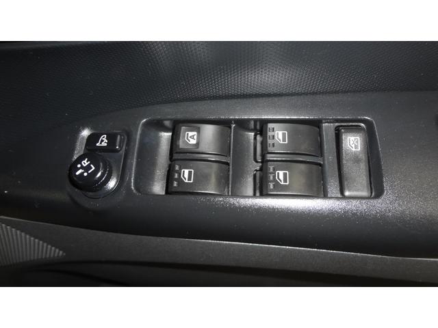 DAIHATSUタント 内装クリーニング作業