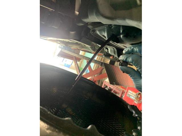 トヨタ　アクア　エンジンオイル　交換
