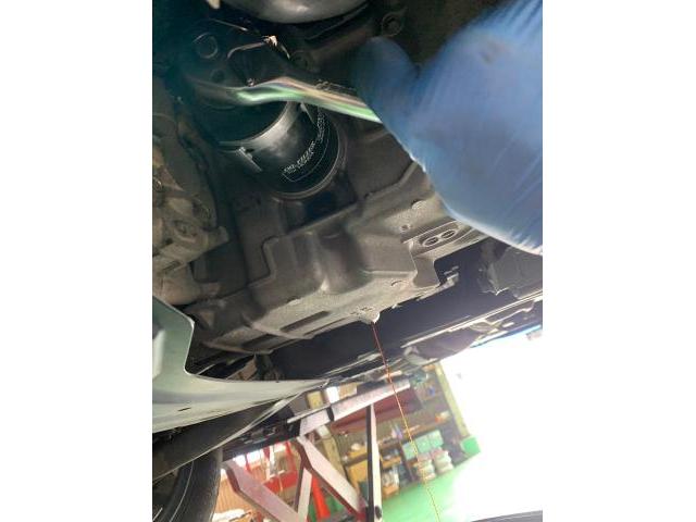 ホンダ　フリード　エンジンオイル　オイルエレメント交換