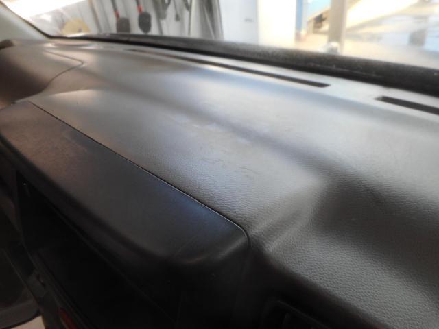 SUZUKI　エブリイ　内装クリーニング作業