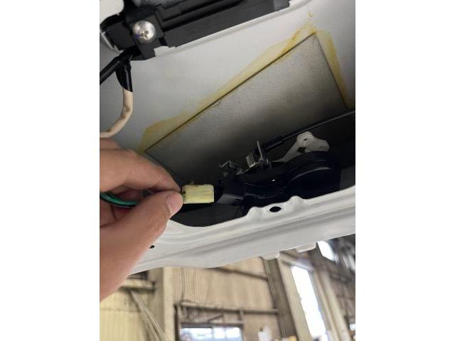 日産　ルークス　バックドアドアロックアクチュエーター交換