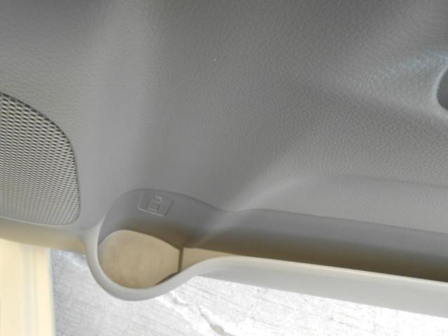 SUZUKI　スペーシア　内装クリーニング作業