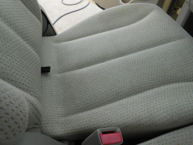 SUZUKI　スペーシア　内装クリーニング作業
