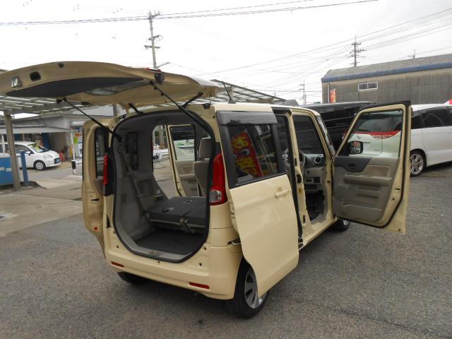 SUZUKI　スペーシア　内装クリーニング作業