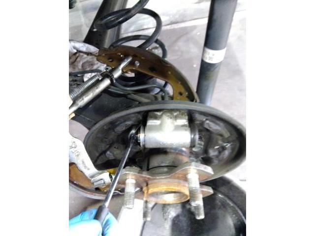 ホンダ　N-BOX リアブレーキカップキット交換