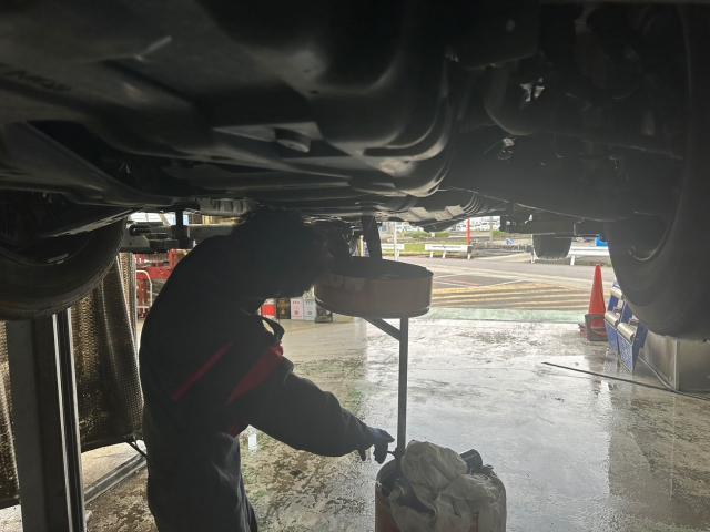 トヨタ　ハイエースバン　ディーゼルオイル交換
