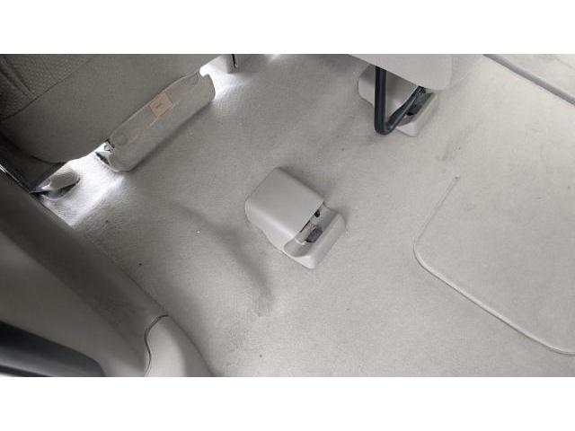 ホンダ　Ｎ－ＢＯＸ　内装クリーニング作業