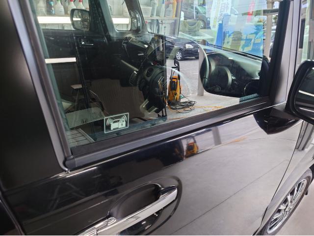 ホンダ N-BOXカスタム 外装クリーニング