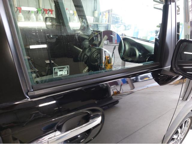 ホンダ N-BOXカスタム 外装クリーニング