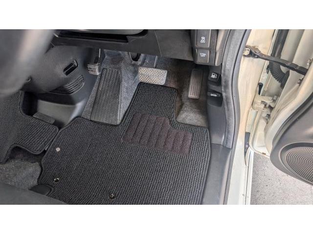 ホンダ　Ｎ－ＢＯＸカスタム　内装クリーニング作業