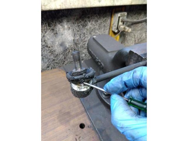 ホンダ　ライフ　スタビリンクブーツ交換