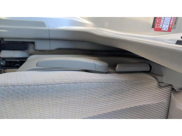 マツダ　フレアワゴン　内装クリーニング作業