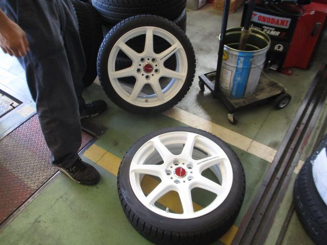スイフトスポーツ ZC32S タイヤ交換ダウンサス取付 徳島県徳島市 スイフトスポーツ ZC32S タイヤ交換ダウンサス取付 徳島県徳島市