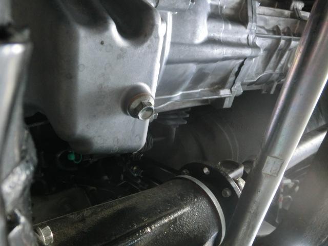 スズキ JB64W ジムニー エンジンオイル交換 オイル交換 オイルエレメント交換 エレメント交換 香川県 観音寺市 豊浜町 サムライモータース 作業