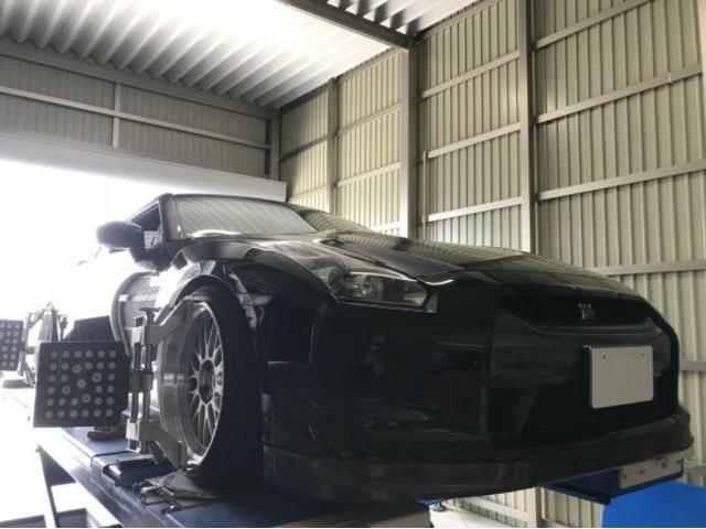 日産 R35 GTR GT-R 3Dアライメント アライメント 計測 測定 調整 作業 四輪アライメント 香川県観音寺市 豊浜町 サムライモータース アライメントテスター 香川県四輪アライメント