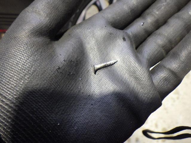 トヨタ ZYX10 C-HR パンク修理 香川県 観音寺市 サムライモータース 作業 CHR CH-R