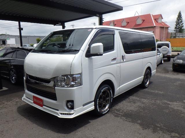 トヨタ GDH201V ハイエース 持ち込み 17インチ タイヤ交換 香川 トヨタ GDH201V ハイエース 持ち込み 17インチ タイヤ交換 香川