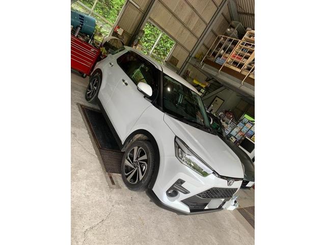 トヨタ　ライズ　ミラーラッピング　カーラッピング　施工　【香川県　さぬき市でカーラッピング・整備・修理・持込パーツ取付・タイヤ取付ならフルセオートへお問合わせ下さい！！】