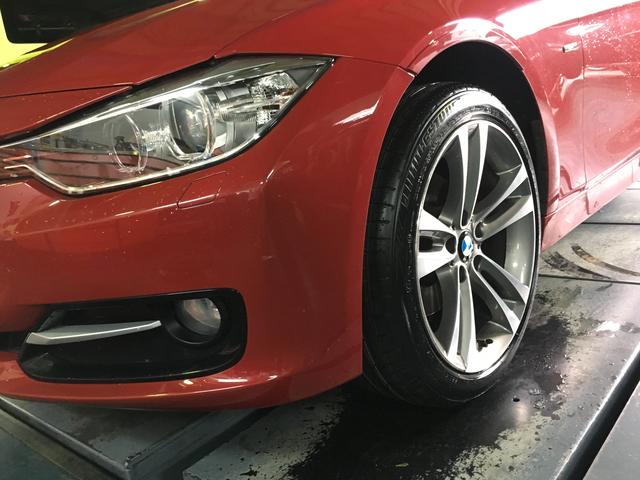 BMW 320i タイヤ交換　持ち込み　【徳島県　徳島市で車検・整備・修理・鈑金・塗装ならベースラインにお任せ下さい】