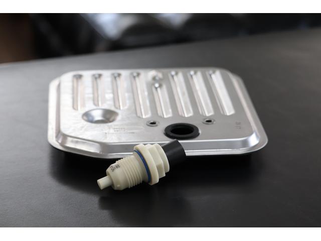 ダッジ　デュランゴ  車検　ATF サスペンション　交換　【徳島県　徳島市で車検・整備・修理・鈑金・塗装ならベースラインにお任せ下さい】