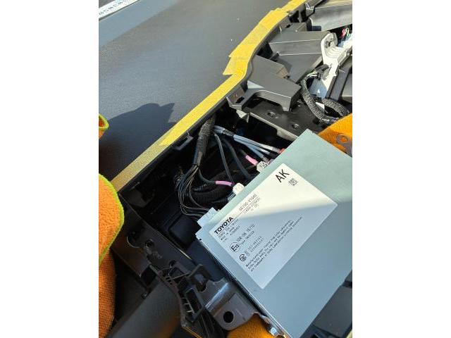 トヨタ　ヴォクシー　カーナビ・ETC・ドラレコ取付