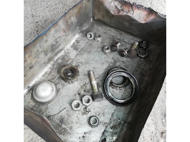 日産　アトラス　SR4F23　ブレーキ　ガーガー音　ゴーゴー音　異音　パッド　ローター　キャリパー　ピストン　愛媛　松山　松末　桑原　畑寺　束本　東野　樽味　福音寺　久米