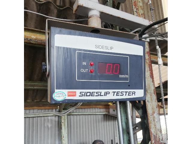 トヨタ ラウンドクルーザー UZJ100 ハンドル取られる 足回りガタ トヨタ ラウンドクルーザー UZJ100 ハンドル取られる 足回りガタ