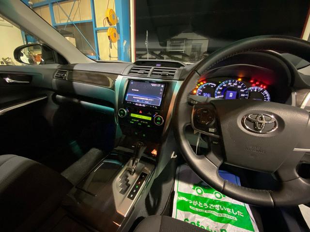 トヨタ　カムリハイブリッド　ご成約ありがとうございました！！【香川県　高松市で持込でのタイヤ交換・パーツ取付　国産車・輸入車のカスタムは　Ｓｌｅｅｅｐｅｒ　スリーパー　へお問合わせ下さい！！】