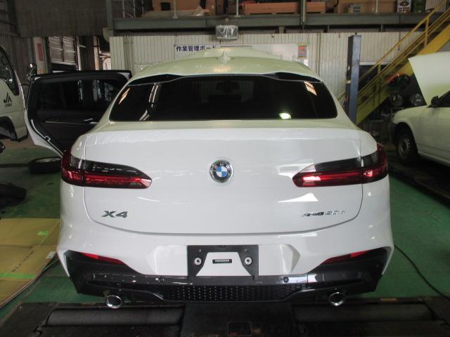 BMW　X4　前後ドラレコ取付　レーダー取付（Yupiteru製）
【＠車検＠パーツ持込取付＠修理＠交換＠その他＠徳島県＠徳島市＠板野郡＠板金　コーティング＠車】ノヴィルカーベイス松茂サービス工場にお任せください！！