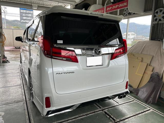 トヨタ・アルファード　モデリスタエアロ取り替え　三豊市　香川県