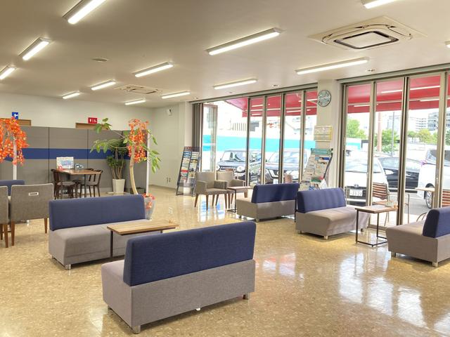 ネッツトヨタ高知(株) 駅前通り店(3枚目)
