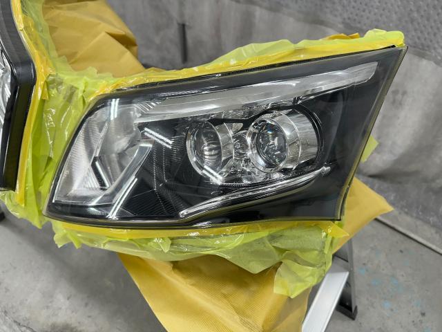 ダイハツ　ムーヴ　ヘッドライト補修　クリヤー劣化