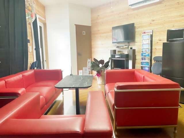 当店、展示場・整備場・商談スペースは近くですが別建物になりますので、ご来店の際はご連絡くださいませ。