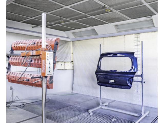 自動車塗装に特化した製品や工程、知識により美しい塗装行っております。